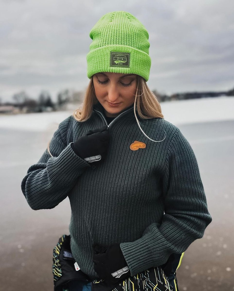 kastingwitkayla's tweet photo. I absolutely love my Fisherman's Sweater! High quality knitted fabric provides warmth and comfort during fishing adventures, while the ribbed collar and cuffs add a touch of classic style to the otherwise modern garment.
Make sure to get yours from the store 💯 https://t.co/TJiIks4mp6