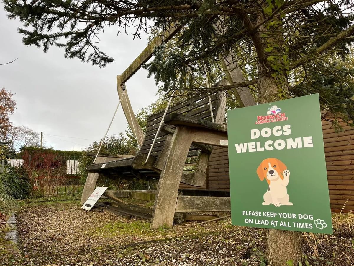 imprint_signs's tweet image. Paws and take a look at our new outdoor signage at @norwichcamping! 🐾🏕️

#exteriorsignage # #businesssignage #outdoorsignage #norfolk #norwich