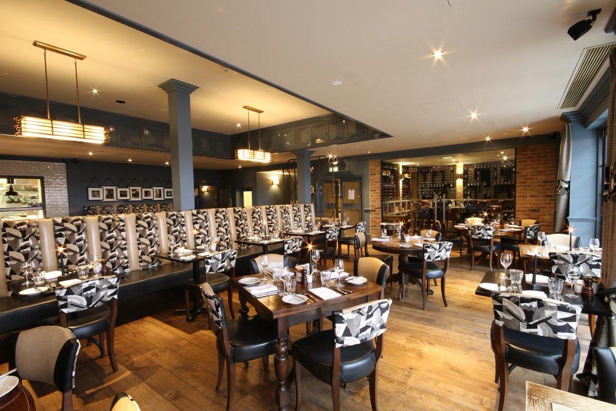 NewcastleNE1's tweet photo. Indulge in a French feast with stunning views of the Quayside this #NE1RestaurantWeek at @HotelduVinbrand! 🤩🍽️
Enjoy 2 courses for only £20 or treat yourself to 3-courses for just £25 in one of Newcastle's finest boutique hotels and restaurants. 😍✨
https://t.co/29fBPjuAOh https://t.co/fZ9sfwdJZf