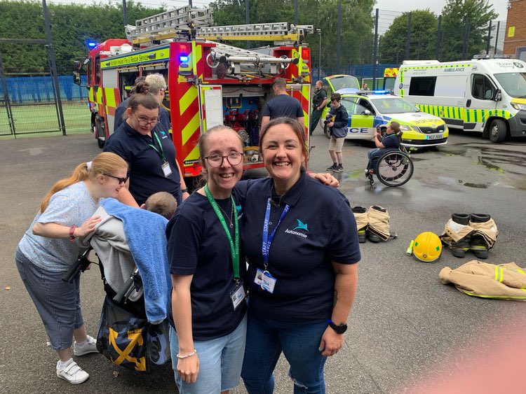 AutonomieInfo's tweet photo. Niamh Quinn joined Autonomie after finishing her full-time education within an SEN school, and having completed 3 programmes, and her John Muir Award she progressed to a Volunteer who provides peer support and motivation to the current participants. 🌟

https://t.co/AOhY4mDh2q https://t.co/mLGDIu7eEw