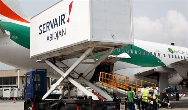finance_sika's tweet photo. #Servair Abidjan, le spécialiste ivoirien du #cartering aérien, annonce un bénéfice en légère baisse au terme du 3ème trimestre 2023. #BRVM  https://t.co/OnBJ3ndHeQ https://t.co/1tBDRbj9ct