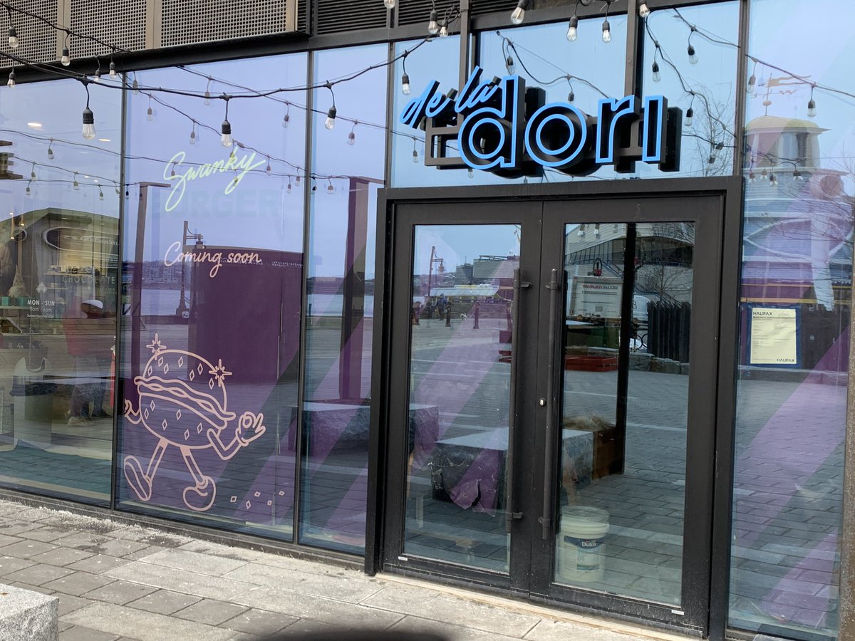 The former (never opened) Swanky Burger has a new look on the #Halifax waterfront: De la Dori looks to be the new moniker of what will take its place. More to come on @TwitCoast.