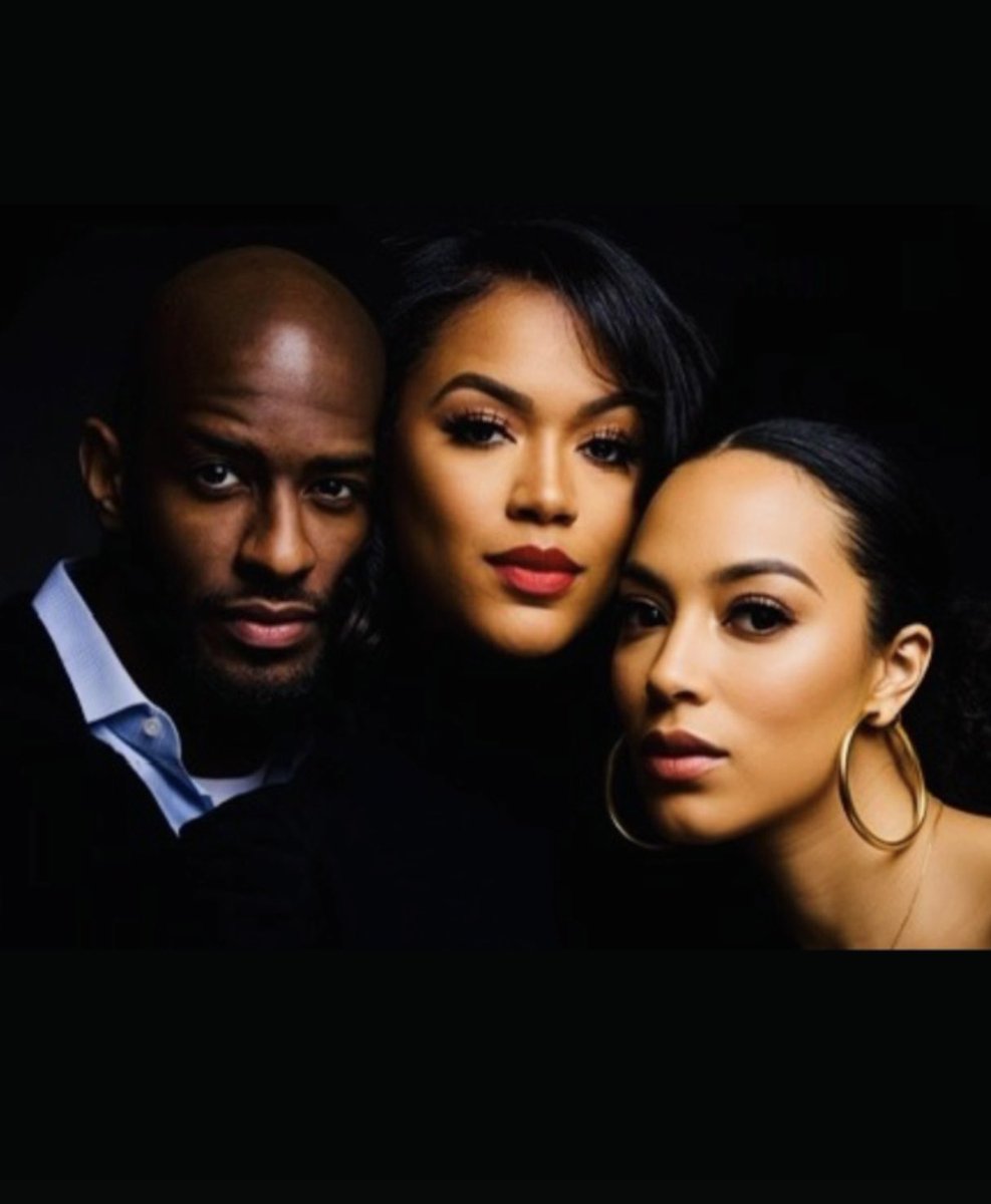 TiffanyDCross's tweet photo. 🗞️🚨Whew! We’ve got a lot to talk about! See you Jan 11th on @iheartpodcast #NativeLandPod

Thank you @Essence and @OklaJones @coolhandoak for the feature https://t.co/HVuipyGW9q