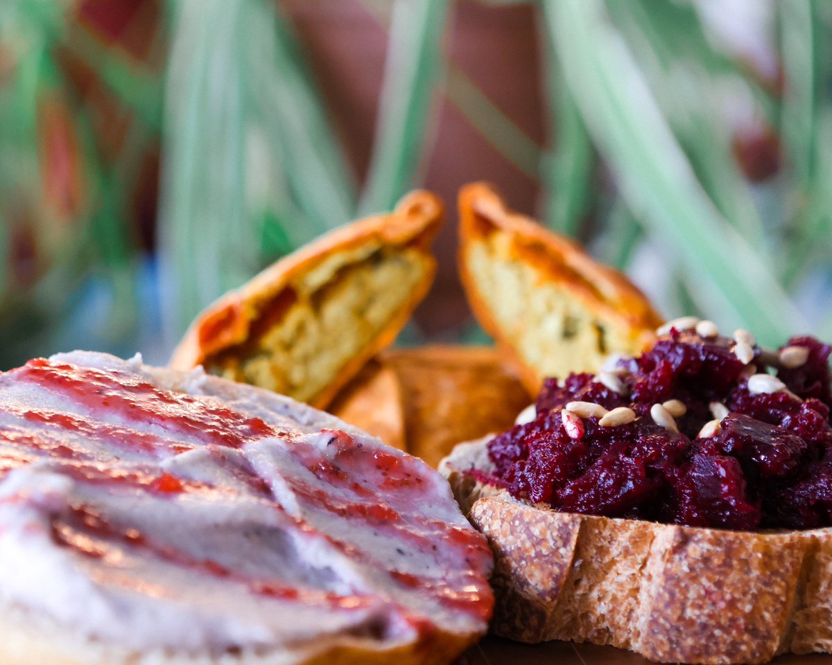 TipicoCoffee's tweet photo. Att foodies!!! We’re rolling out some brand new vegan options in January 🌱❤️

Vegan Breakfast Empanadas🥟
Blueberry Cashew Cream Cheese🥯 
Gochujang Beet Toast with Sunflower Seeds 🌻

Head to our insta to see a more detailed description. https://t.co/Oqvm4LE7kv