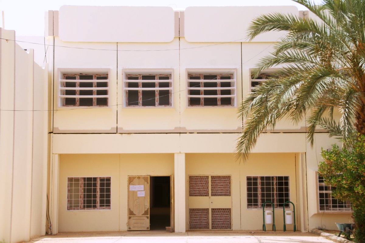 UNDPLibya's tweet photo. The 2015 conflict disrupted education in #Ubari, damaging vital infrastructure, including the Faculty of Literature and Science at the University of Sebha.
Discover the impact of education and resilience on the broader community of Ubari.
https://t.co/V3e78gAf0O
#SDG4 #SDG16 https://t.co/byIuy1LVmc