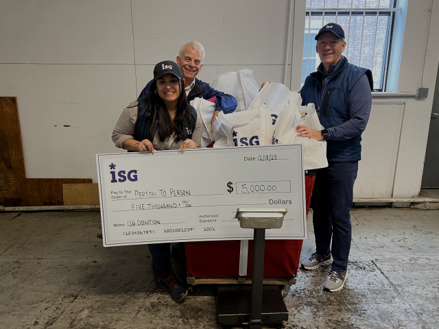 dcbunch20001's tweet photo. ISG Americas hosted its fourth annual ISG Food for the Holidays drive, donating food and funds this week to charities in Darien (Conn.), Atlanta, Dallas and Detroit. #ISGCares https://t.co/b5Tzf8wZWJ https://t.co/4F9CGz5RfU