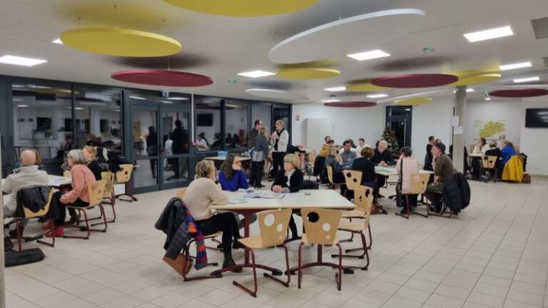 CardieBesancon's tweet photo. Retour sur la Soirée de l'Innovation de la Haute-Saône  du PARDIE de l'@acbesancon le mardi 19 décembre au collège Jean Macé de Vesoul : de nombreux échanges inspirants sur les projets innovants de la Haute-Saône. https://t.co/WyaTMTq4PM