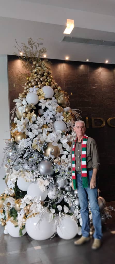 Paseo navideño con <a href="/ValenciaTranvia/">VALENCIA EN TRANVÍA 🚞</a> 30/12/23☃️❄️🇻🇪