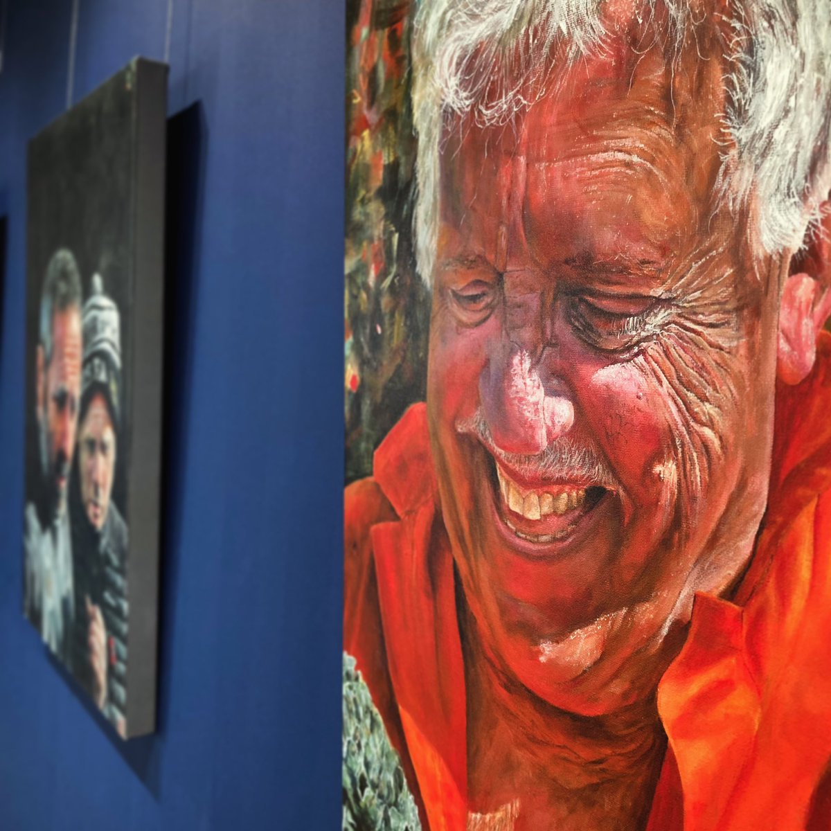 BERNARD DAVIES | Makenzy Beard

Featured on BBC news and around the globe, this incredible piece has been recreated as a limited edition print that’s available to purchase now

Shop at blackwatergallery.co.uk

#makenzybeard #welshart #celfcymru #cardiff #artinwales #wales