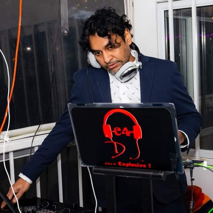DJayC4's tweet photo. #NewProfilePic
NYE 2023
#DJC4 https://t.co/xx9PCmvYxB