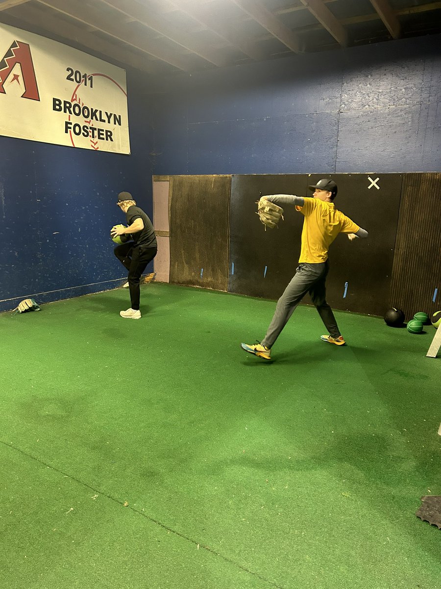 Coach Soup (@lcampbell3_) on Twitter photo 2024 will be what we make it.. first practice of the year ๐ฅ #RaiseTheBar
<a href="/Langleyblaze/">Langley Blaze ๐จ๐ฆ</a> 2024 will be what we make it.. first practice of the year ๐ฅ #RaiseTheBar
<a href="/Langleyblaze/">Langley Blaze ๐จ๐ฆ</a>