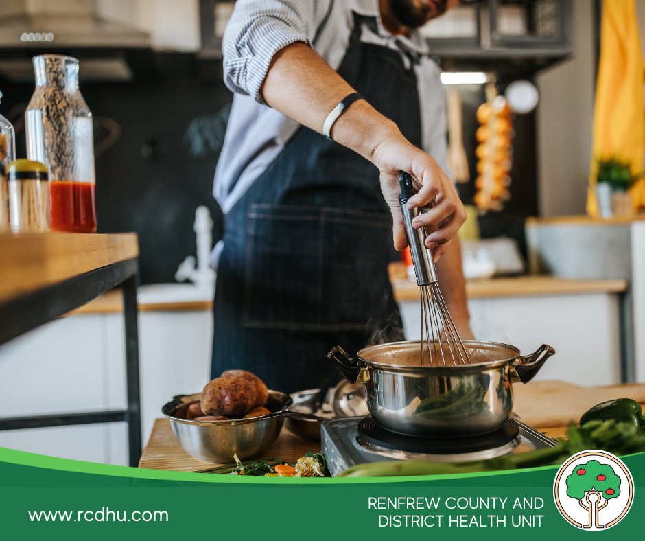RCDHealthUnit's tweet image. Cooking more often isn't just about meals; it's a journey of skills and flavors. Embrace the kitchen and learn new culinary tricks! What's the latest dish you mastered? #CookingSkills #HomeChef

More details here: food-guide.canada.ca/en/healthy-eat…
