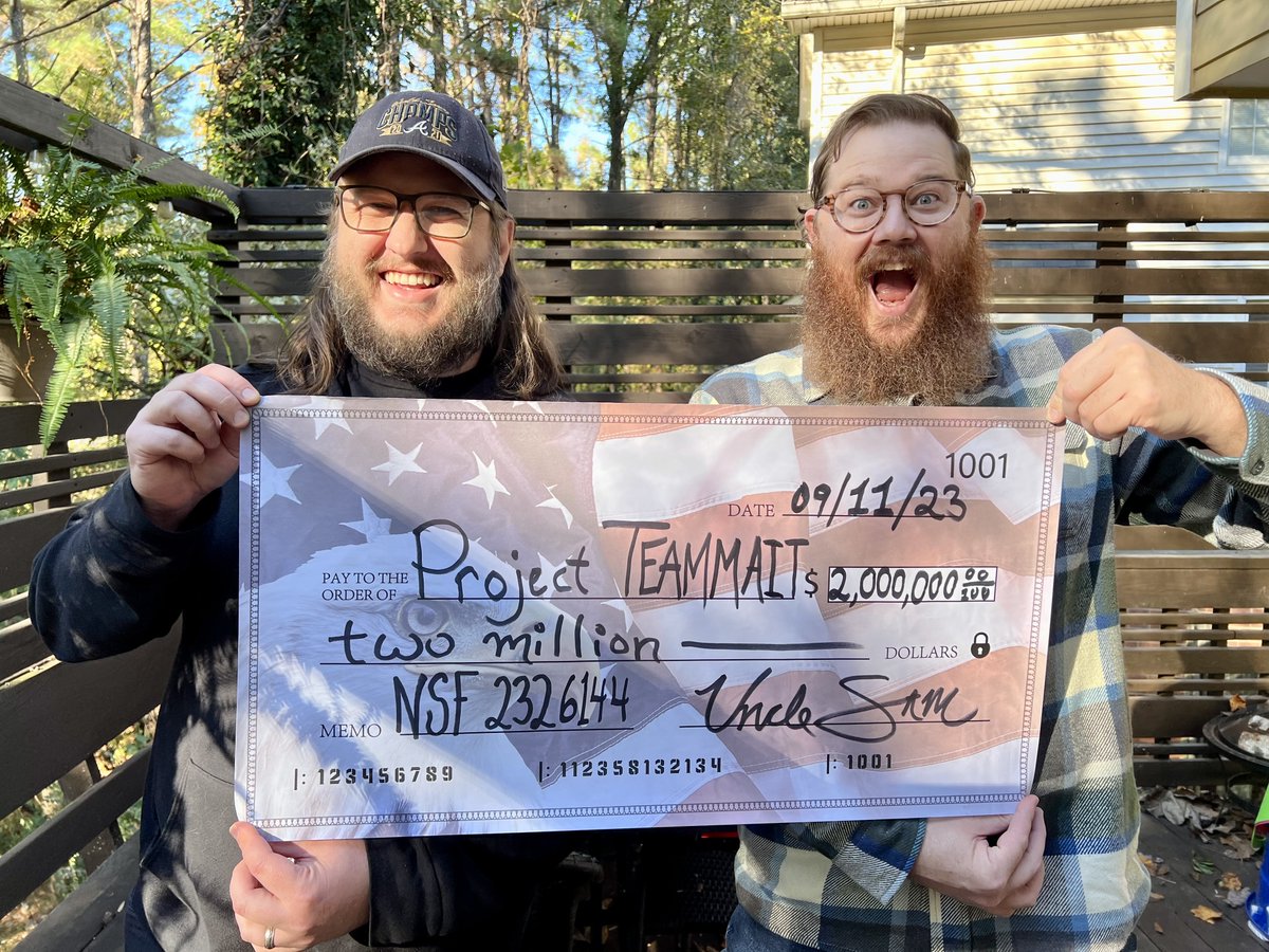 AndrewSherrill's tweet photo. “How it started” (2003) vs. “How it’s going” (2023)

@DrChrisWiese and I started a band in college but we couldn’t score a contract with the record companies. The rock’n’roll fantasy didn’t work out. We decided to focus on education. Grades were easier than gigs.

🧵 1/4 https://t.co/jaKrGA0T3w