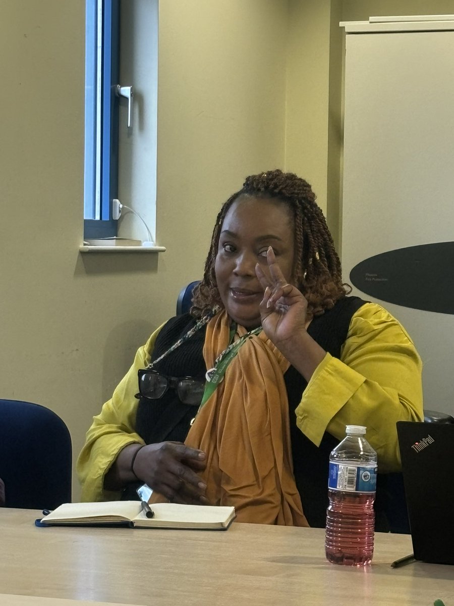 We back in the first week of January with our first Directorate meeting , congratulations 🥳 go to Chinny Ejiogu for “being exceptional … going above &amp; beyond to provide outstanding service to staff &amp; service users..” well done Chinny <a href="/BademosiNk/">Adenike Akintante Bademosi</a> <a href="/alexalexalex32/">Alex Hadayah</a> <a href="/aharborne/">Alexandra Harborne</a>