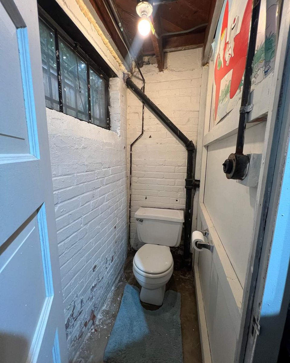 D_T_D_dmv's tweet photo. Sometimes, the smallest changes make the biggest impact in a space! Check out this basement powder room that we transformed! Before, it was very uninviting, cold, and almost dungeon-like! 🥴 The walls and floor were unfinished, the door was not working properly, and the toilet... https://t.co/2Hv5DRCdoF