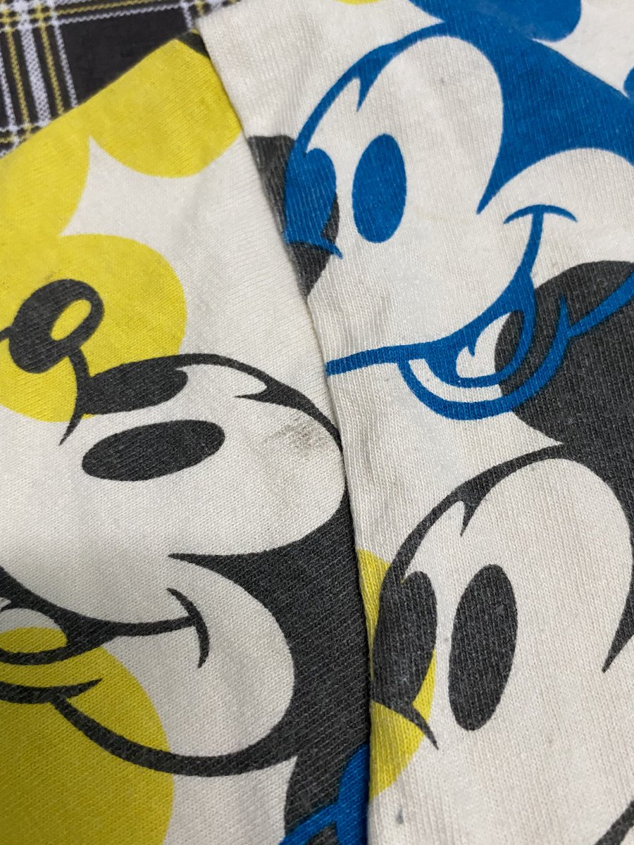 GdoIep6's tweet photo. เสื้อ Micky Mouse ป้าย Disney
ตำหนิตามภาพ 
⭕️อก 17 นิ้ว ยาว 19 นิ้ว
Price : 160 b.

❌ค่าส่ง 50 ❌

#เสื้อผ้ามือสอง #เสื้อเชิ้ต #เสื้อผ้าแฟชั่น #เสื้อผ้าแฟชั่นเกาหลี #เสื้อครอป #เสื้อผ้า #เสื้อผ้าวินเทจ #เสื้อไหมพรม #เสื้อแขนยาว #เดรสแฟชั่น #เสื้อแขนกุด #เสื้อ https://t.co/I9DizNaRhe