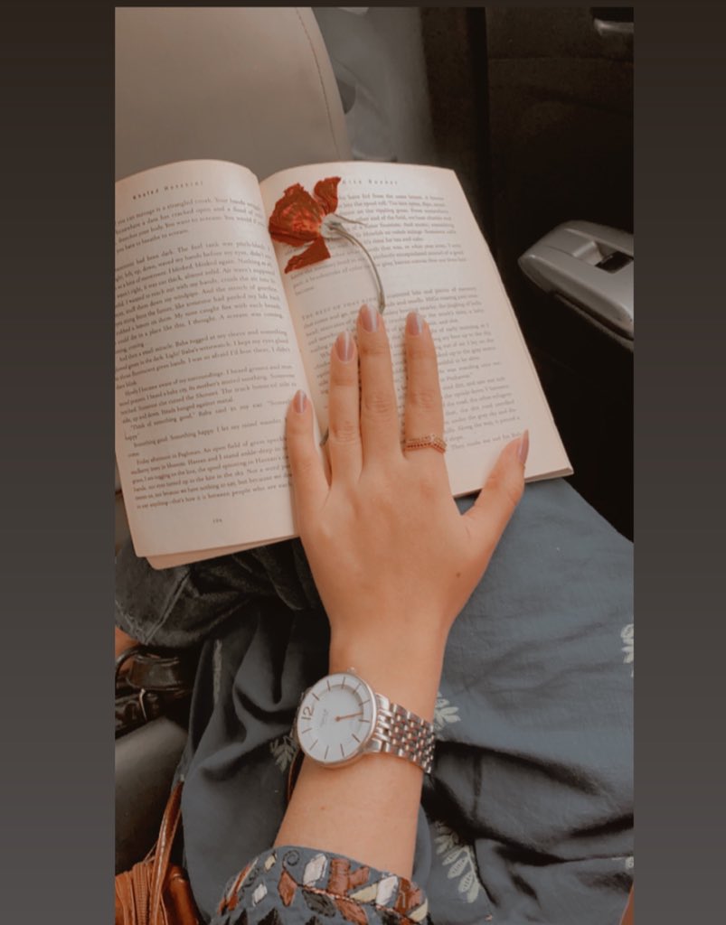 AroojKhalid98's tweet photo. "Time is just an illusion. What you need is to live this very moment. That is all that matters." 
~ Elif Safak https://t.co/ArJD1fH2F6