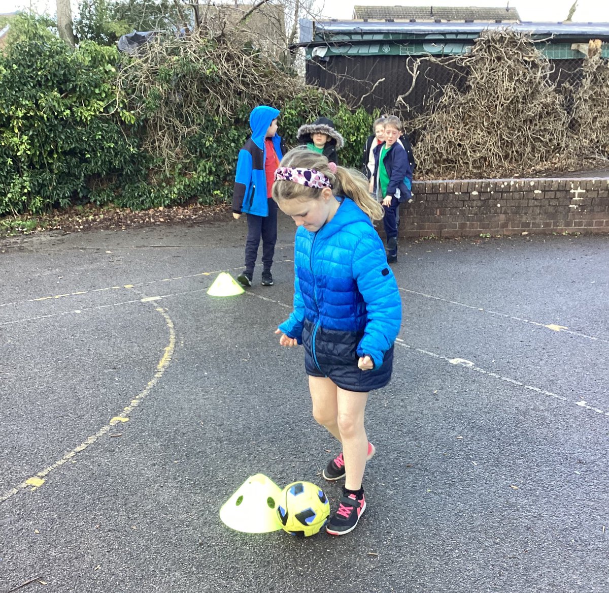 We have started football coaching in PE this week. A reminder, please have PE kits in school each week, including suitable outdoor clothing (tracksuit trousers and a warm jumper). Thank you!