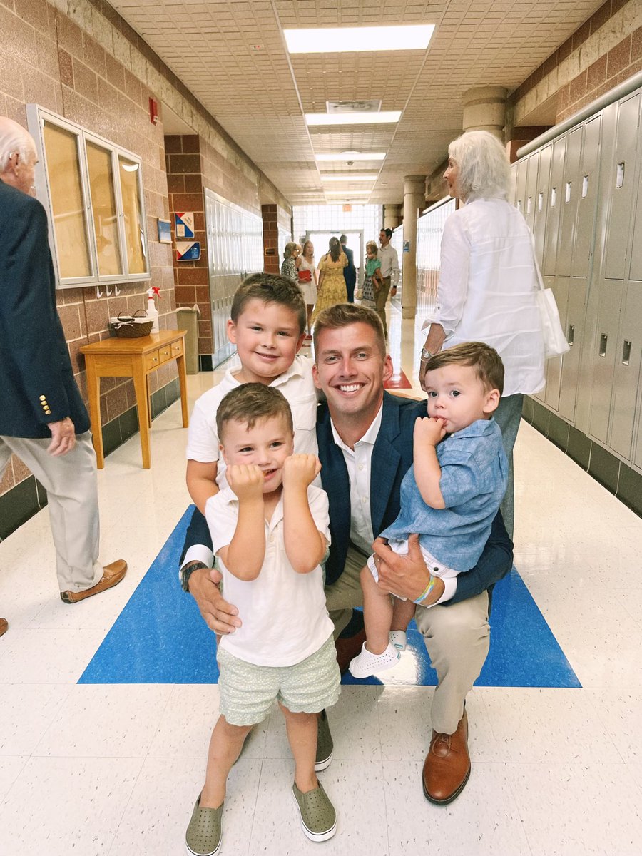 DeMathaCatholic's tweet photo. Matt Miller '08 has been named the new head varsity lacrosse coach at DeMatha. He succeeds Dave Mitchell, who has stepped down due to family commitments. Miller was a goalie on three DeMatha championship teams. https://t.co/HeQ6WkPWAA