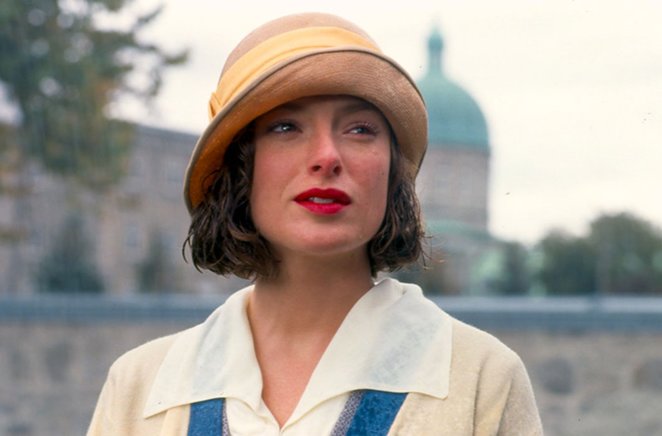 3 séries poignantes adaptées d'œuvres littéraires: C'est peut-être parce qu'elles se basent sur des fictions romanesques que ces séries ont le pouvoir de nous transporter dans des univers fascinants. Voici quelques propositions diffusées sur ICI ARTV qui… dlvr.it/T0y9Gg