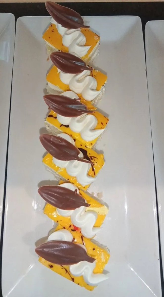ManjriSaxena2's tweet photo. #HinduBhai_Dhokhe_Mein
#mangocake #delicious #cake #homemade #foodstagram #foodphotography #dessert #foodblogger #baking #cupcakes #birthdaycake #cakes #bakery #mango #desserts #cheesecake #cakedesign #instacake #cakedecorating #cakestagram #chocolatecake https://t.co/G59fNxrYRR