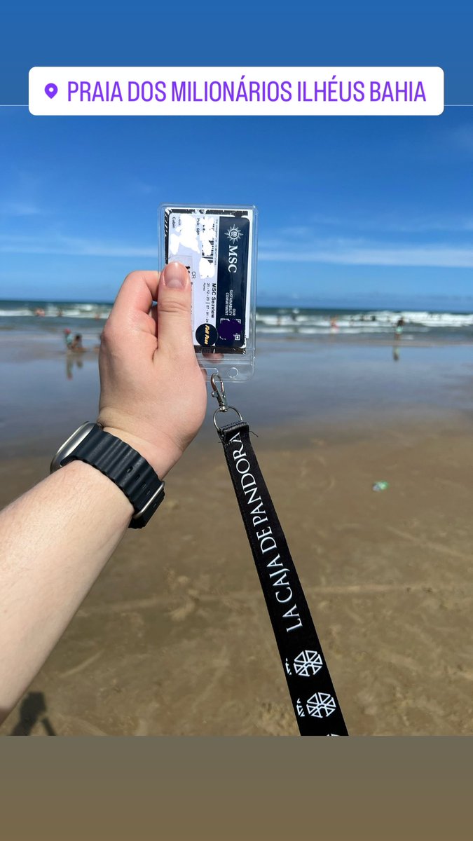 ElCharlesTico's tweet photo. No solo tenemos el lanyard más lindo para la cruise card, sino que se porta con orgullo! Felicidades @soypandoracr la justicia existe 🖤🐑 https://t.co/9Ah0i1ZA1v