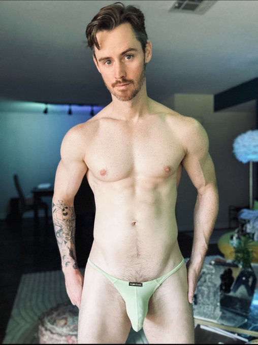 I added some grey hairs this year but I&rsquo;ve gained a lot of experience. 😉 https://t.co/s3lVdHohZi