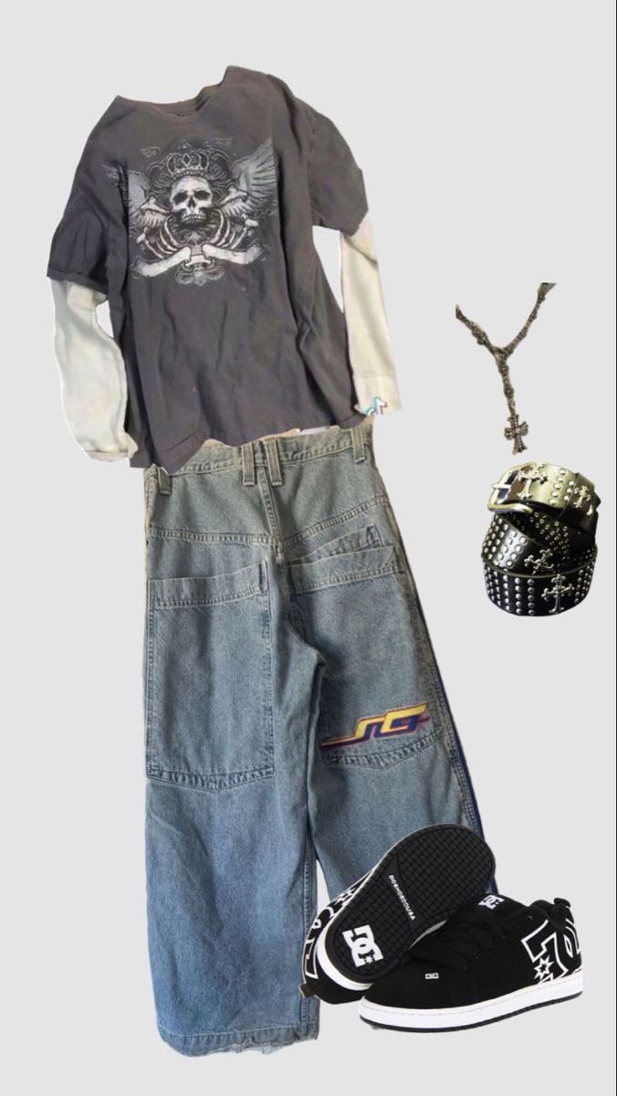 ElloKity_'s tweet photo. to own these clothes would be heaven i can’t even lie guys… https://t.co/0rrk0neJBO