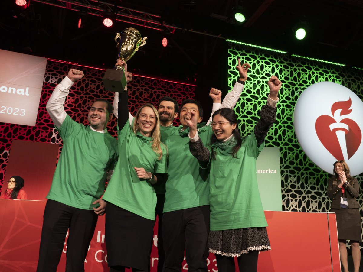 Throwback to when team Asia/Australia/South America slayed the dragon to take home the Game of Strokes trophy at #ISC23. 🏆🧠👑 We’ll crown our #ISC24 champs in Phoenix. Don’t miss it! @esamaniego @teddyyhwu @joao_brainer @AnnaBalabanski @HoishanLo