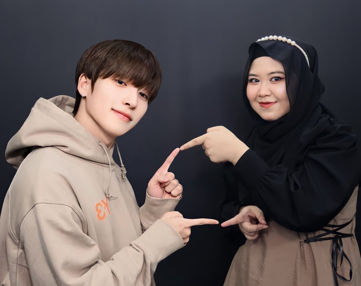 ina_rinaaa2's tweet photo. I'm starting 2024 with the person I met in 2020
I'm always with you @.thesangyeon
.
#TBSD #TheBSelcaDay #DeobiSelcaDay #더비셀카데이 #TheBShot◡̈ #THEBOYZ #상연 #SANGYEON @WE_THE_BOYZ https://t.co/oQdESPL2al