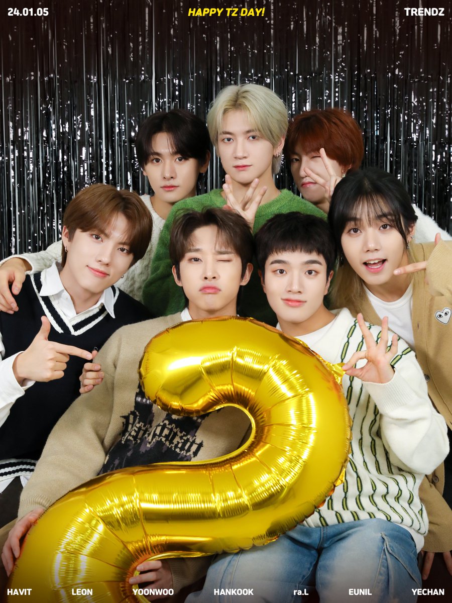 TRENDZ_OFFCL's tweet photo. [📷]

24.01.05 
#HAPPY_TZ_DAY
TRENDZ 데뷔 2주년🥳

2nd Debut Anniversary
Congratulations!

#TRENDZ #트렌드지 https://t.co/lQFOdyCObd
