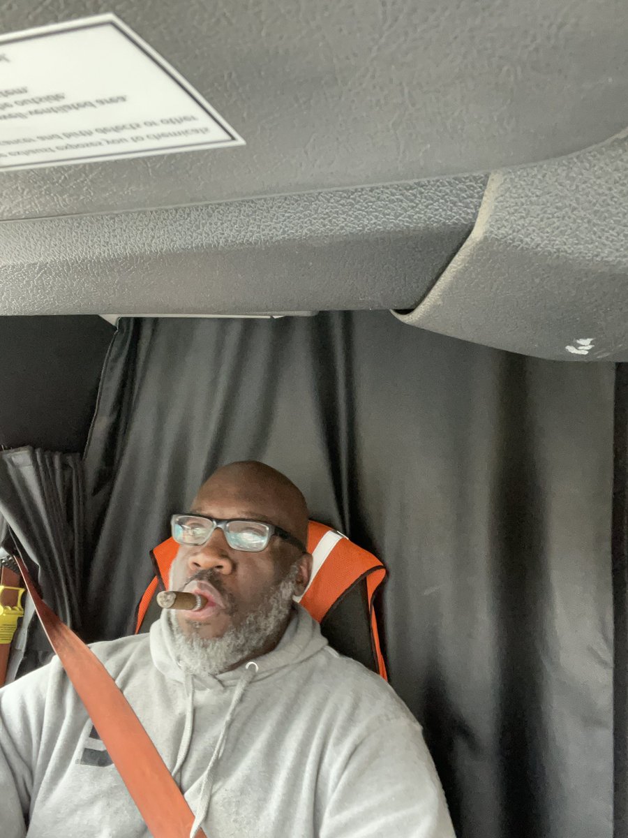 HomiePhillips's tweet image. Selective kindness will often breakdown even the most stubborn foe, aiming right for the heart it corrodes the will to fight back #Law12 #48lawsofpower #Yeahthough🧠💡🕯️