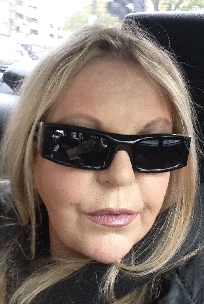 🦩 Sally Thomsett 🦩 tweet media