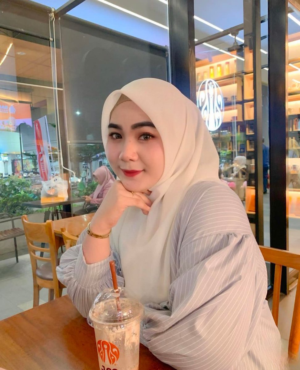 Ana widodari tweet media
