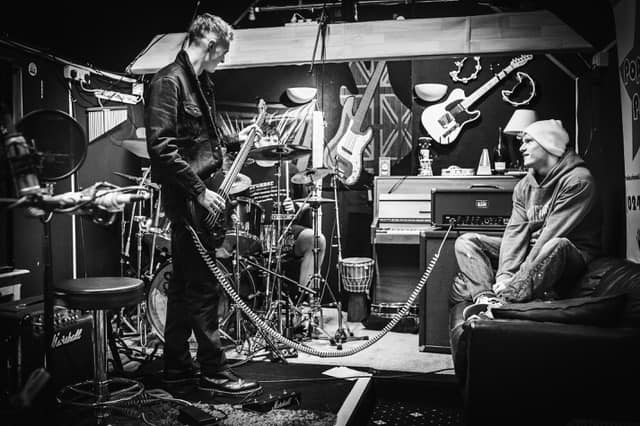 Happy New Year 2024
borninabarnstudio.com/news