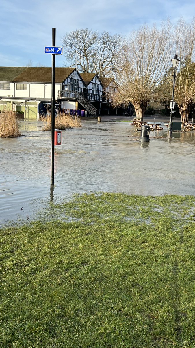 GerritJan_S's tweet photo. Waterfietsen… #bedford #riverouse https://t.co/9fgOexTyVS