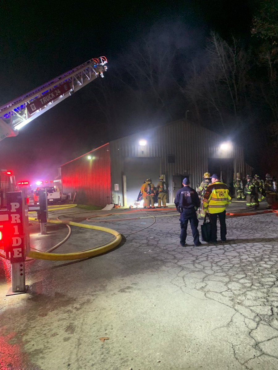 SWGFD24's tweet image. 2 working fires so far today for us.  Pics from the scene of a fire in a maintenance building on the campus of UPG.  Truck arrived 1st due and initiated fire suppression and truck company duties.