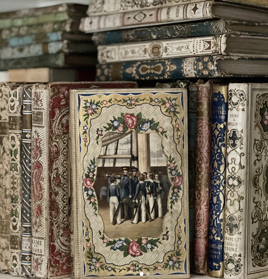 #beautiful #books #antiquebooks #antiques #antiquity