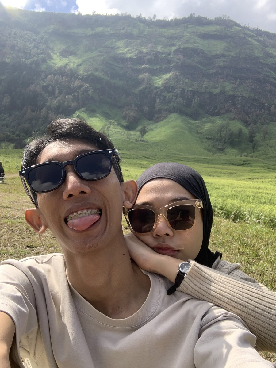 dindarnta's tweet photo. I can't get enough of u🥹 https://t.co/frdiGLGCdE