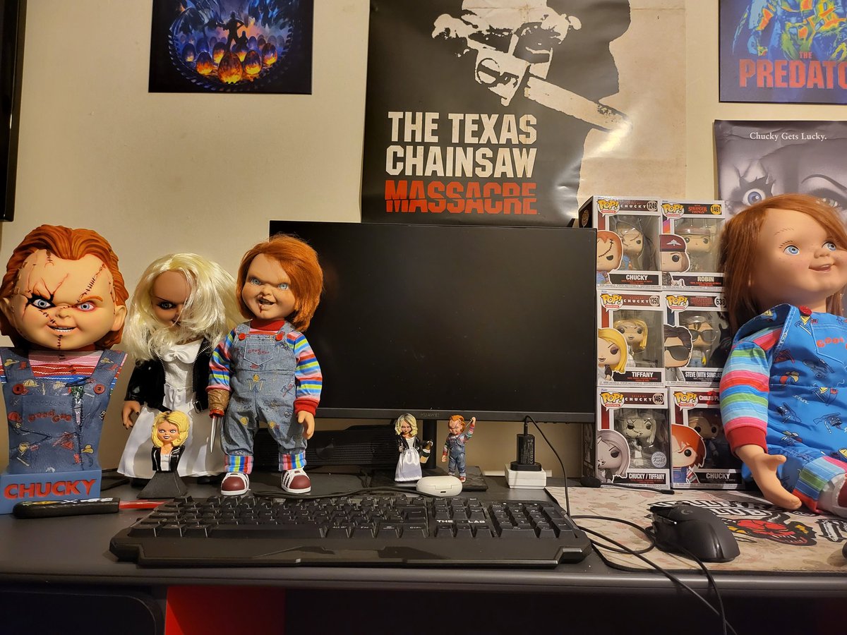TLOU_x_DBD's tweet photo. "The cult is growing all the time, hey Andy you wanna join up?" β€οΈ #Chucky #DonMancini #TiffanyRay #TiffanyValentine https://t.co/iGBsnPUnGk