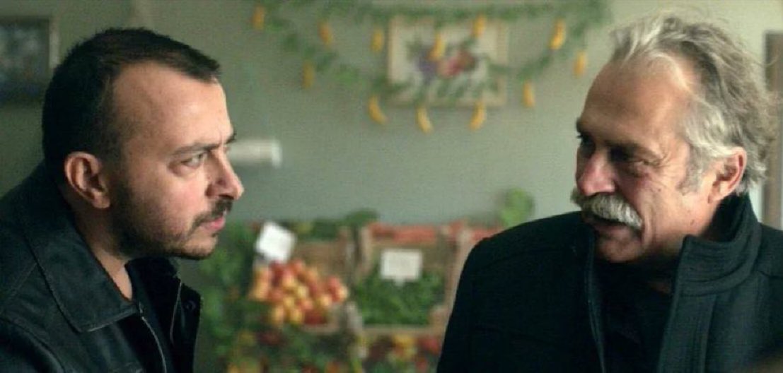 “Sürekli yanlış yapıyormuşum gibi hissediyorum. Ulan şu an acaba neyi yanlış yapıyorum demekten, o kadar yoruldum ki… Bunun nasıl kötü bir şey olduğunu sana anlatamam.” 

(Nuh Tepesi)