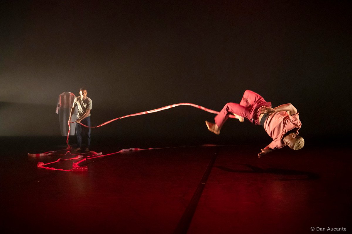#AcadémieOnP
Découvrez #Chiromani, un spectacle de danse du chorégraphe Salim Mzé Hamadi Moissi destiné au jeune public les 12 et 13 janvier à l’Amphithéâtre Olivier Messiaen de l’Opéra Bastille.
bit.ly/3vnZNz1