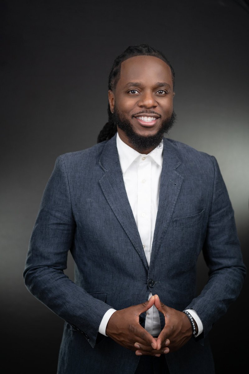 jalexandregrp's tweet photo. Happy New Year! Looking forward to what God has in store! #visionary #powerbroker #gq https://t.co/YIBWNFfgYH