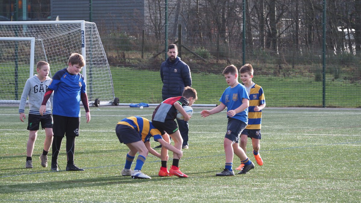 simon_finnan's tweet photo. A great morning....@Burnley_RUFC Juniors having two hours of rugby fun @PrairieSport 

U18s / U17s players - Molly, Myles, Gabriel, Michael &amp; Billy all lending a hand.

#thefuture 

🙂🏉👍 https://t.co/t8Hhh1utA6