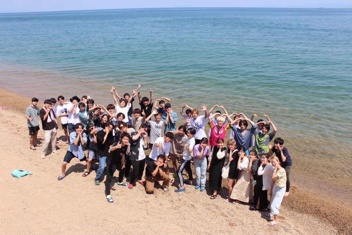 boy21273579's tweet photo. 2022年は、50人ほどの運命に衝撃を与えました。今年も、より無邪気に自由に生きれる人が増えるように活動していきます🔥 https://t.co/fnSZIXWZre