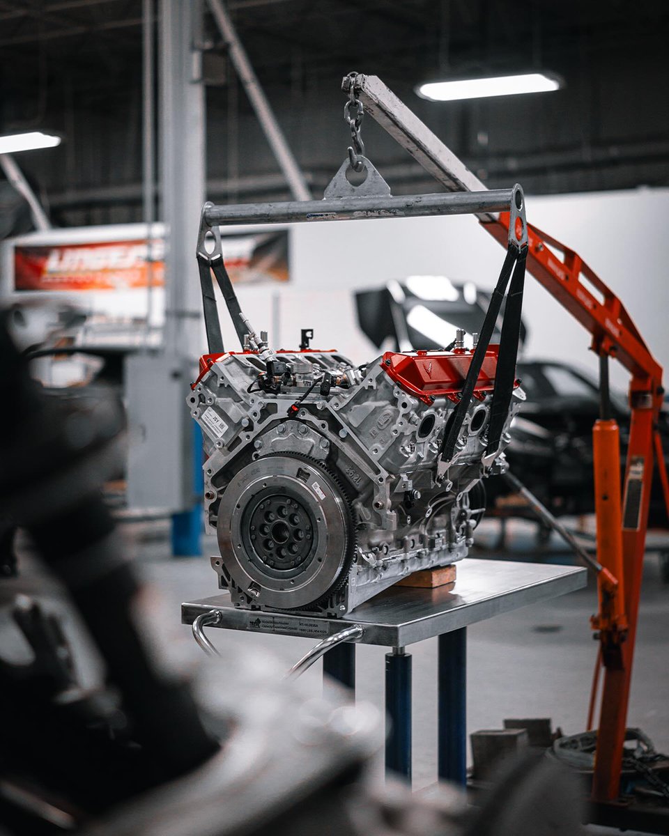 LingenfelterLPE's tweet image. This C8.R #Corvette received our new #Lingenfelter Exclusive @Mahle_Group High-Performance Drop-in Pistons to reinforce the LT2s reliability with the added power from a #MAGNUSON TVS2650 🔥 

🔗lingenfelter.com/product/L20041…

 #C8Corvette #MAHLE #C8 #LPE