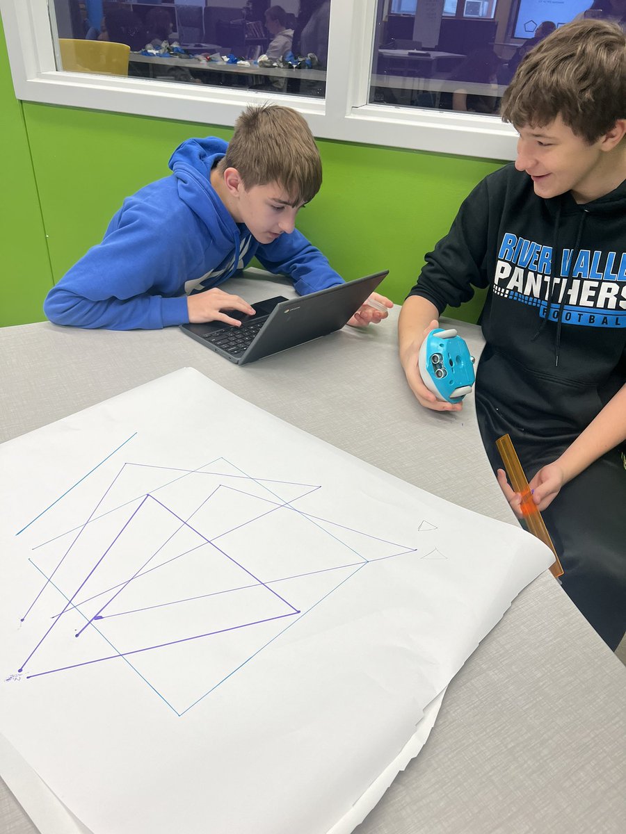 📢 Exciting news! Mrs. Faulk’s 8th-grade students are showcasing their learned knowledge this quarter by applying Python programming to control the finch robot. 🤖🐦 Join us in celebrating their innovative achievements! @RVSDSuper @RVSDPanthers @River_Valley_MS @birdbraintech