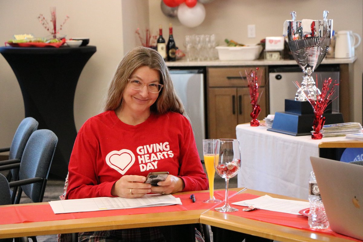 How we feel about Giving Hearts Day being one month away. 😊

Join the @HBAFM  and <a href="/fmaaor/">FMAAR</a> for Giving Hearts Day Celebration on Feb. 8.  

Pre-register with the link below to enjoy food, fun and beverages all day long. 😋🍾

shorturl.at/blstN

#GivingHeartsDay 💗