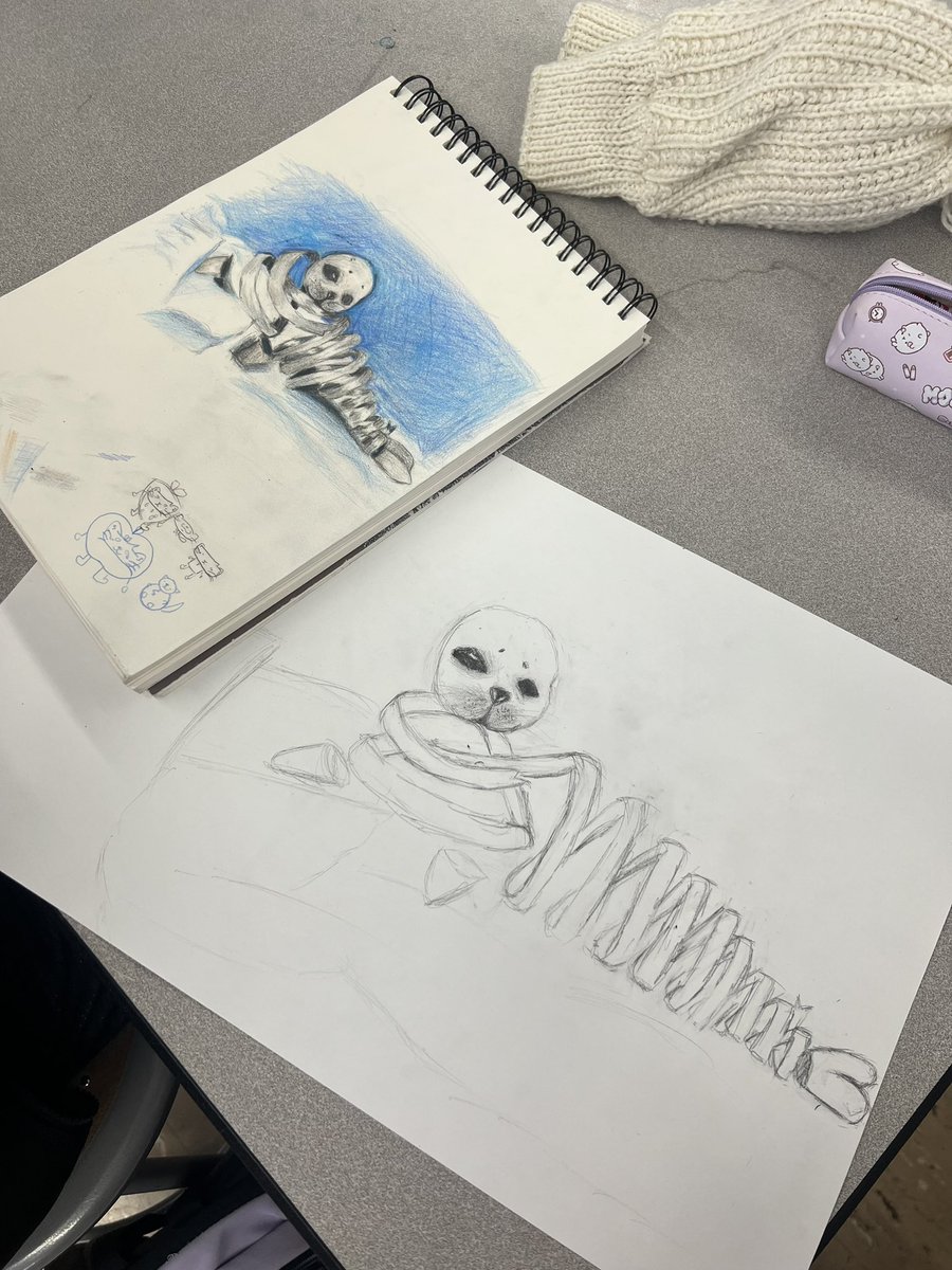 MrsAArtClass's tweet photo. 6th grade ribbon animal final drawings have begun! https://t.co/PoMx40UJsK