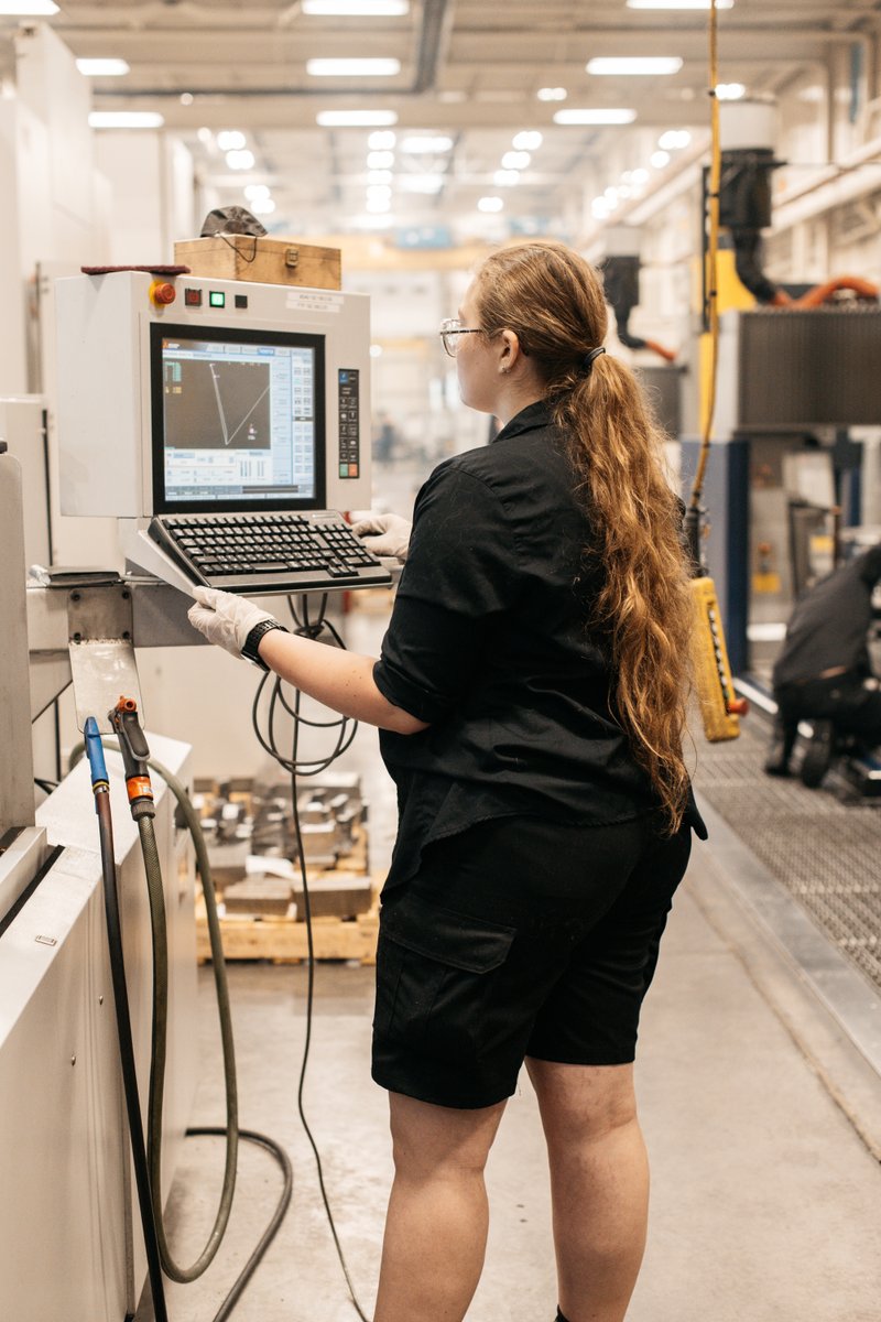 WeBuildADream's tweet photo. A new year means endless new and exciting projects over here at Build a Dream. We cannot wait to share what we have in the pipeline! Stay tuned for exciting announcements coming soon!
#BuildADream #WEBuildADream #WomenInTrades #WomenInSkilledTrades #TradieLadies https://t.co/RrBOVfoUte